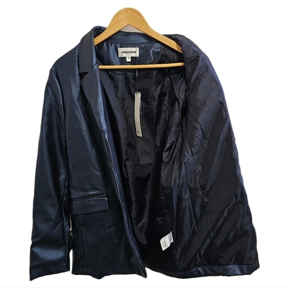 Vigoss blue faux leather jacket size medium - Picture 5 of 10